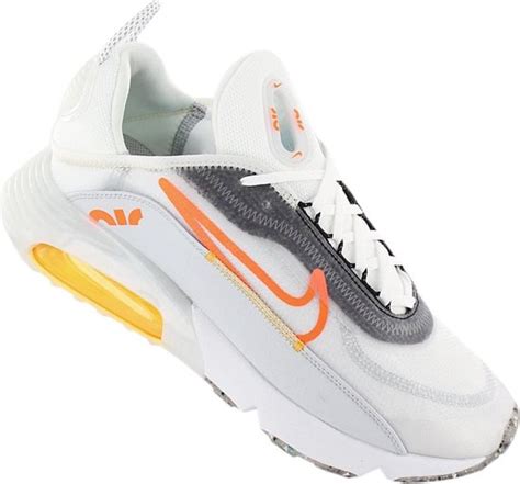nike schoenen 2090
